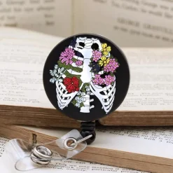 Cage thoracique - Porte-badge rétractable
