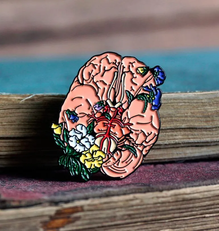 Cerveau avec des fleurs - Pins