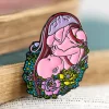 Foetus avec des fleurs - Pins