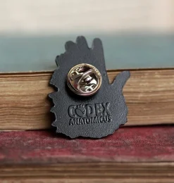 Main avec des fleurs - Pins