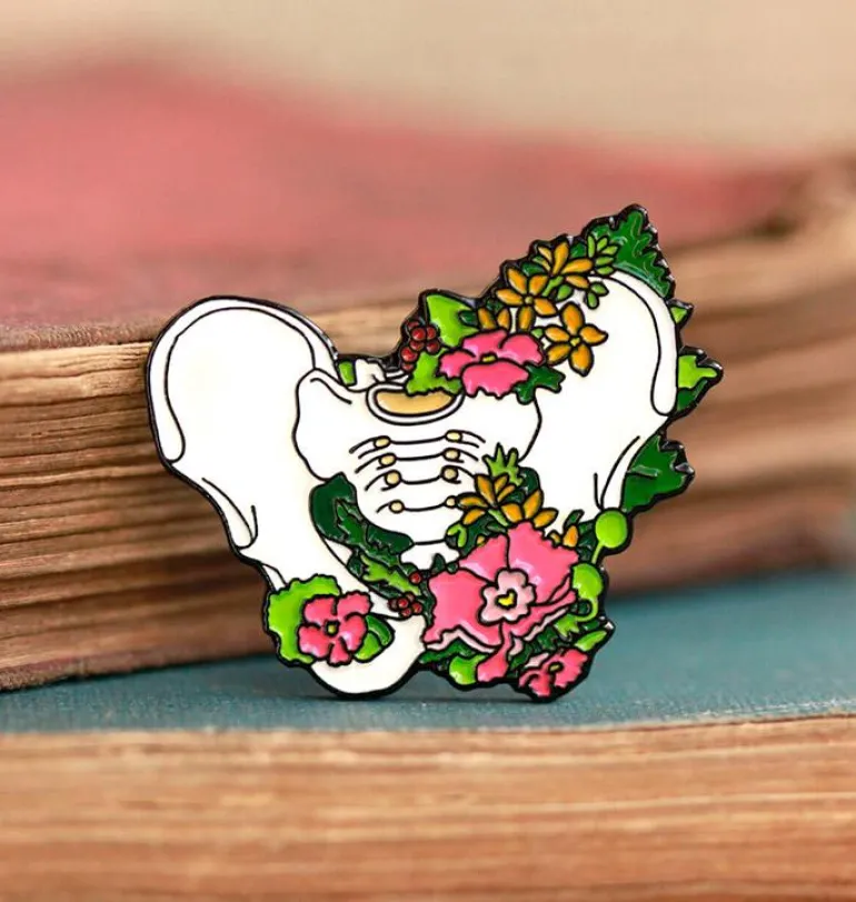 Os pelvien avec fleurs - Pins
